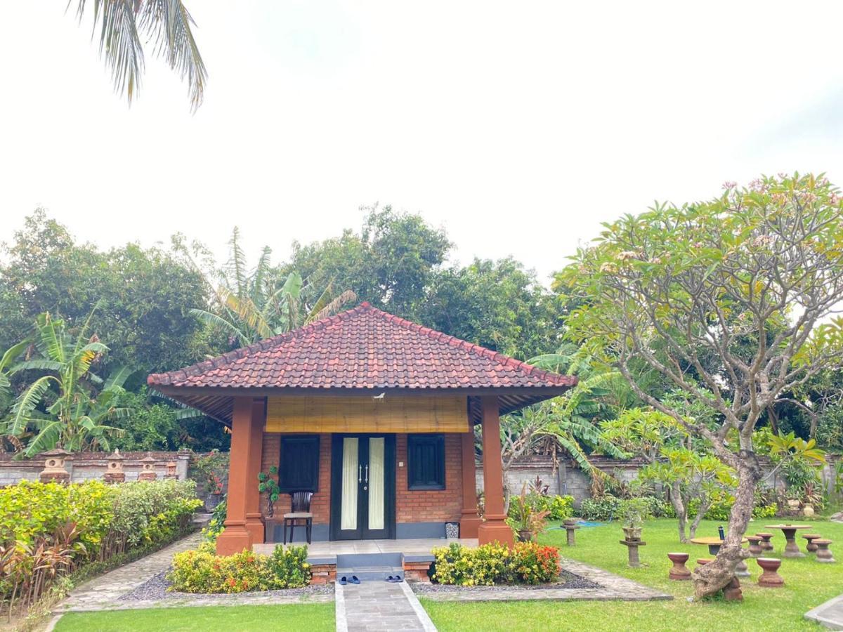 Badini Homestay Pemuteran  Exterior photo