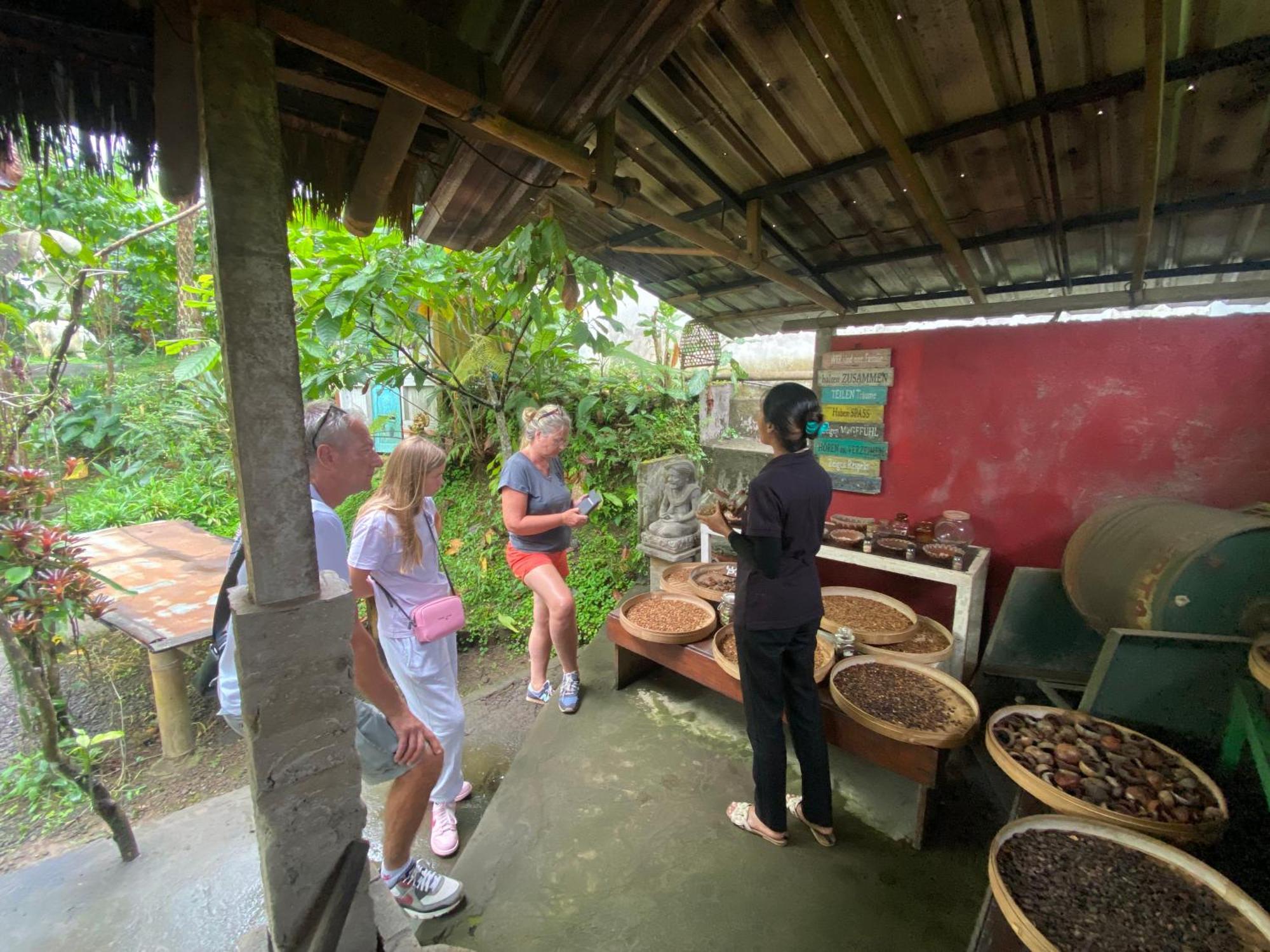 Badini Homestay Pemuteran  Exterior photo